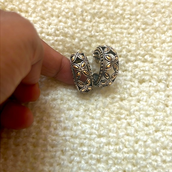 Excellent condition John Hardy Padi Hoop Earrings